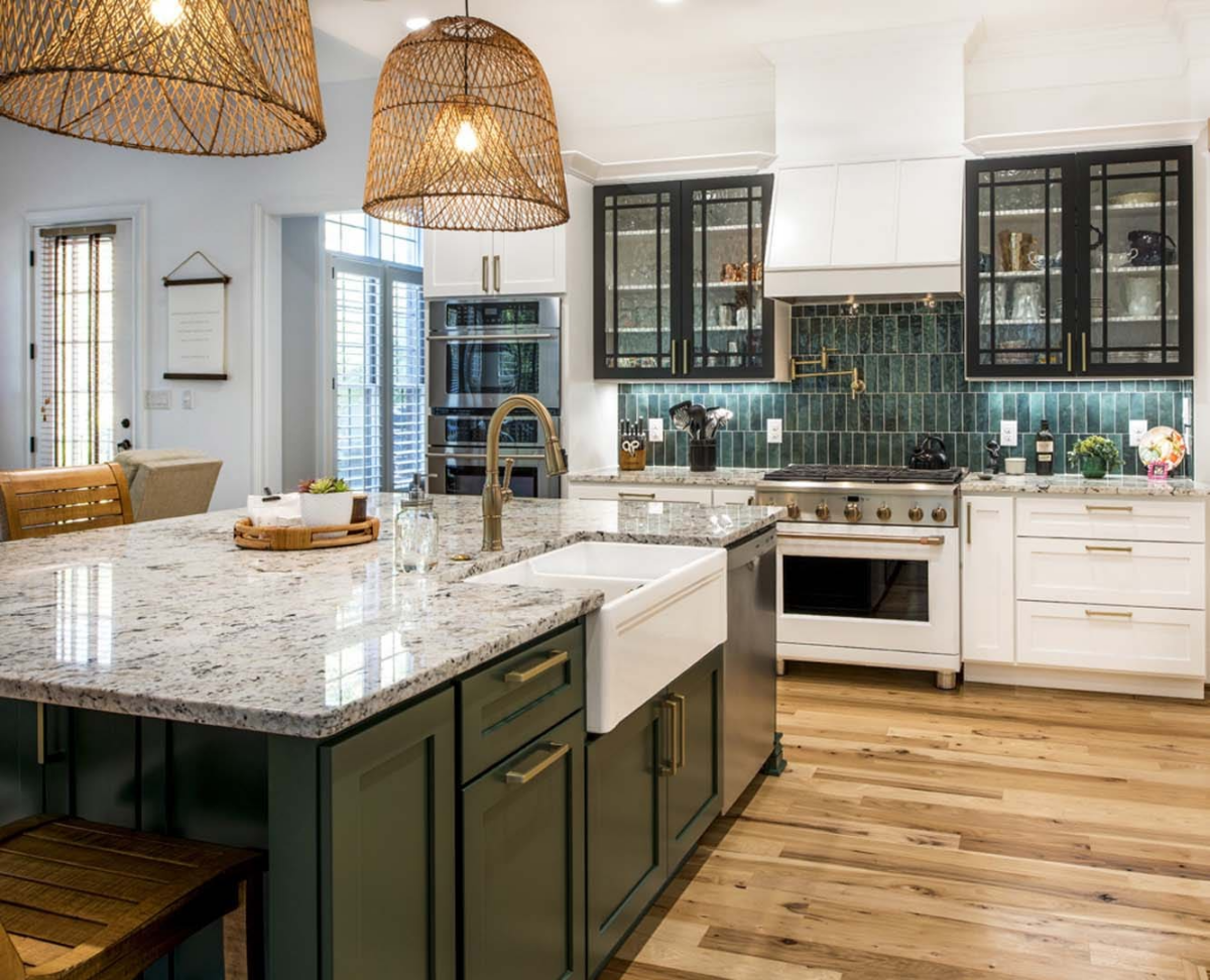 trend-in-kitchen-design-statement-light-fixtures